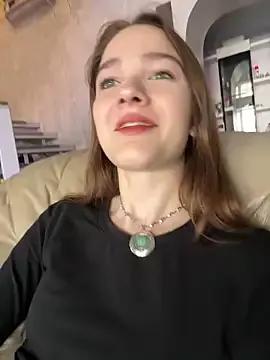 MichelleRoux from StripChat is Freechat
