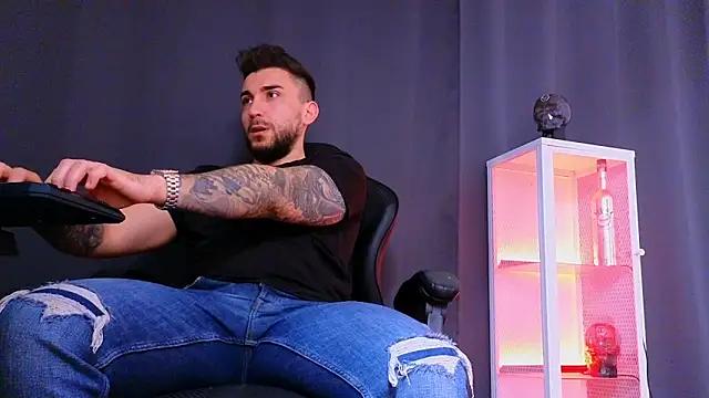 Check-out our cam rooms range and converse on a personal level with our delicious livecams streamers, showing off their spicy curves and toys.