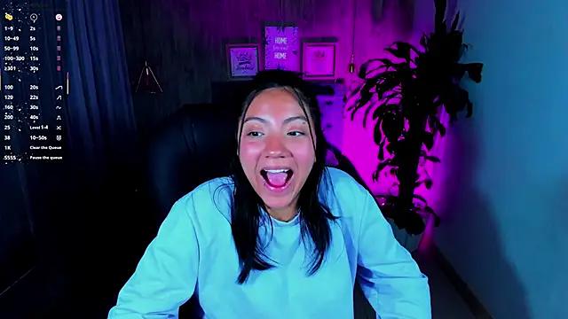 Check-out our cam rooms range and converse on a personal level with our delicious livecams streamers, showing off their spicy curves and toys.