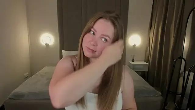 MikaBloom from StripChat is Freechat