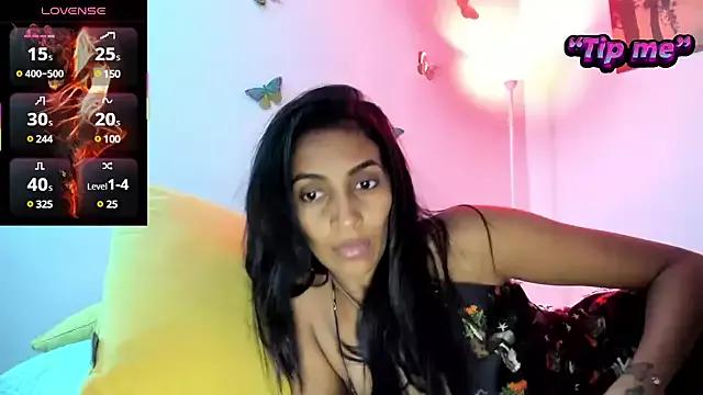 Mila-yang from StripChat is Freechat
