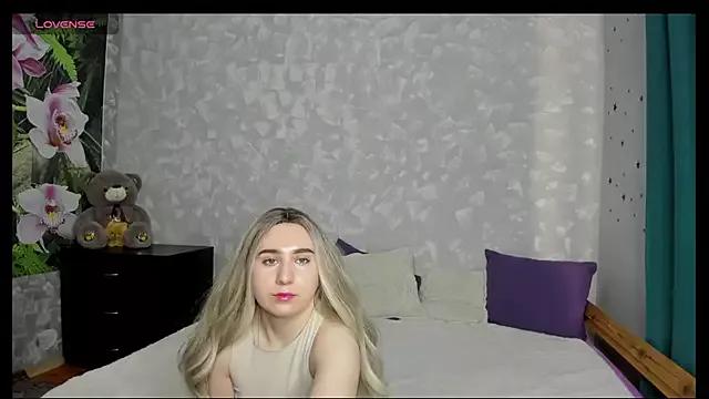 Mila_cum from StripChat is Freechat
