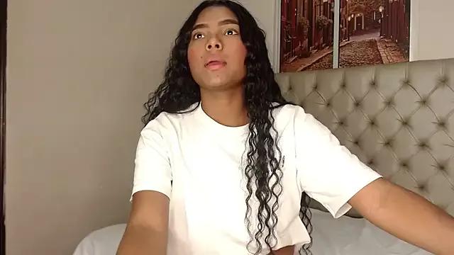 mila_sophia from StripChat is Freechat