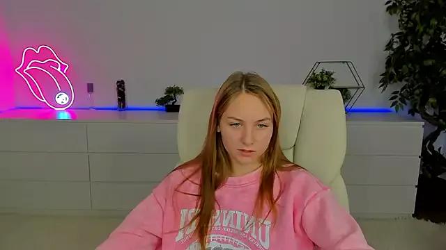 MilaAddams from StripChat is Freechat