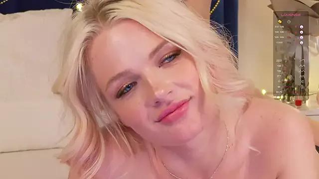 MilaDemies from StripChat is Freechat