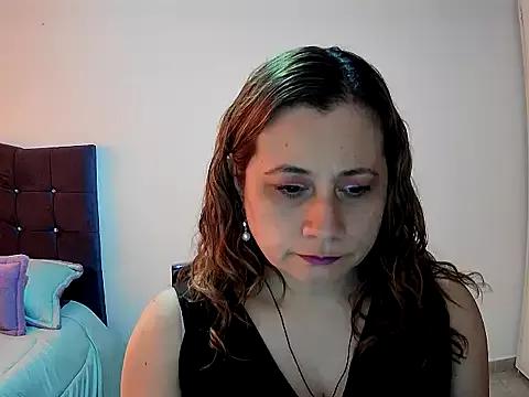 milagros_latina75 from StripChat is Freechat
