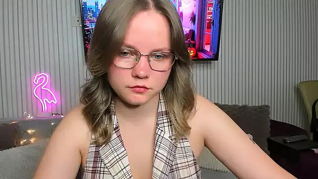 milalapka from StripChat is Freechat