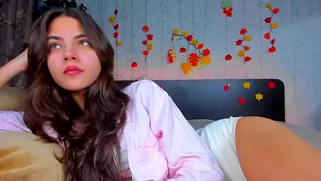 Check-out our cam rooms range and converse on a personal level with our delicious livecams streamers, showing off their spicy curves and toys.