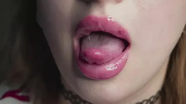milasmiu from StripChat is Freechat