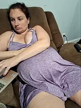 Photos of MilfyMrsRobinson from StripChat is Freechat