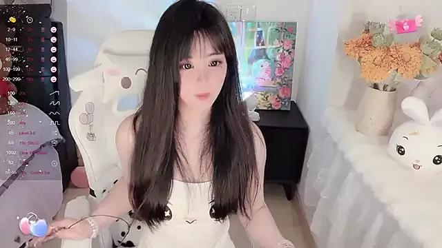 Milla-z from StripChat is Freechat