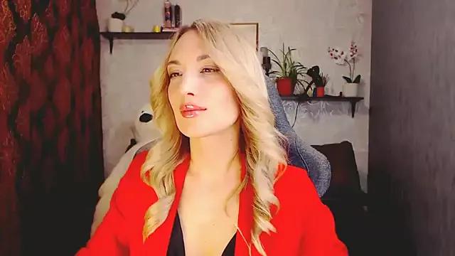 MillaXQueen from StripChat is Freechat