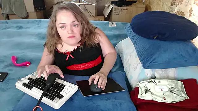 Check-out our cam rooms range and converse on a personal level with our delicious livecams streamers, showing off their spicy curves and toys.