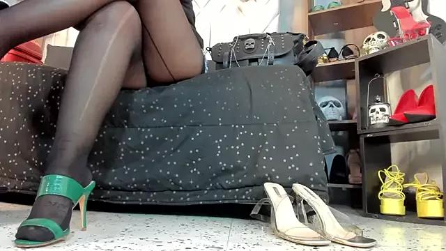 Check-out our cam rooms range and converse on a personal level with our delicious livecams streamers, showing off their spicy curves and toys.