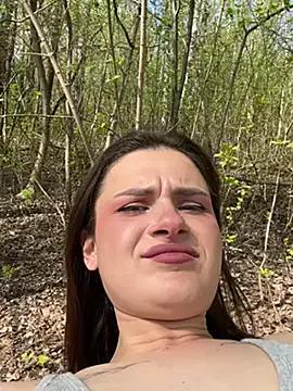 MiraReach from StripChat is Freechat