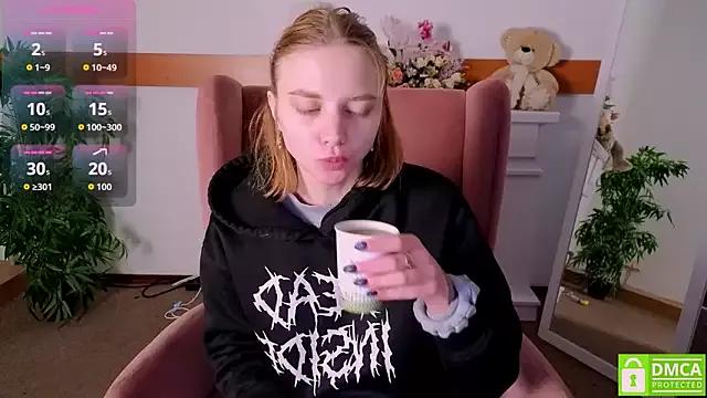 MirraBellanta from StripChat is Freechat