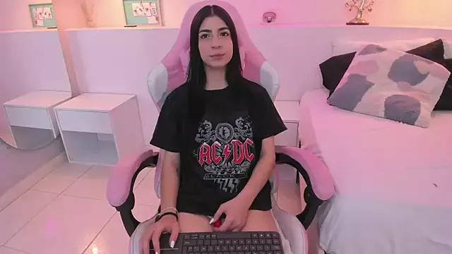 miss10_antonella from StripChat is Freechat