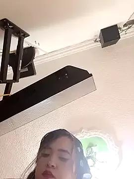 miss_berlyn from StripChat is Freechat