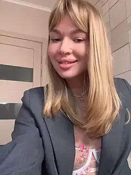 miss_veroNika from StripChat is Freechat