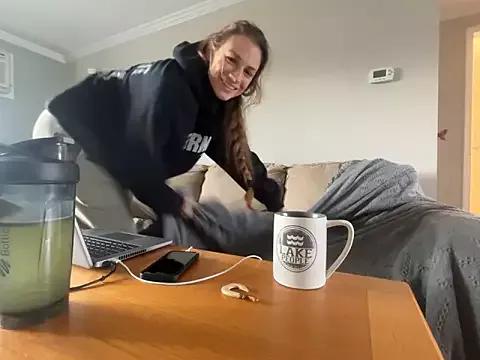 MissSwitch from StripChat is Freechat