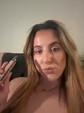 Missyemily from StripChat is Freechat