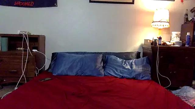 MissyLuvsU from StripChat is Freechat