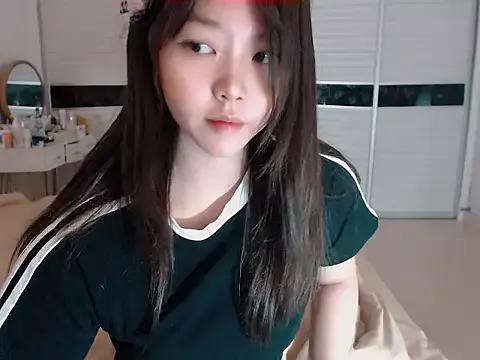 Miu1_girl from StripChat is Freechat