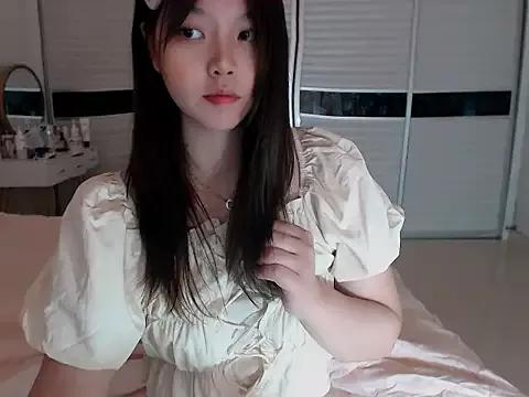 Miu1_girl from StripChat is Freechat