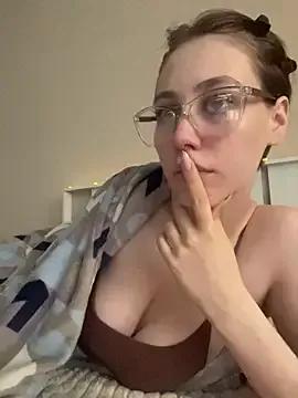 Molli_Luv from StripChat is Freechat