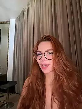 MollyHeadley from StripChat is Freechat