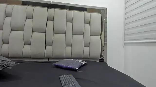 Mollyxketa1_ from StripChat is Freechat