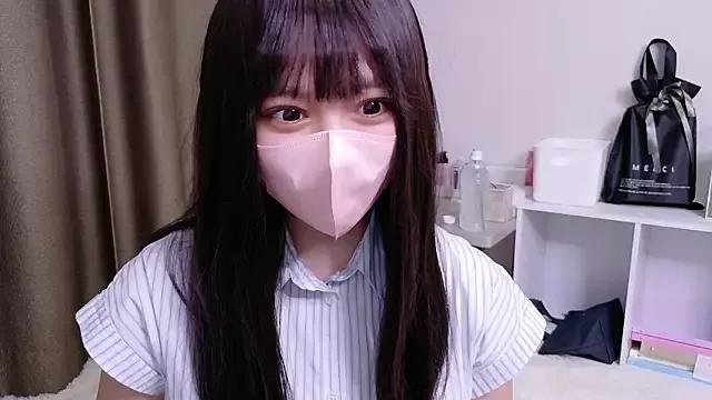 MoMo-chi model from StripChat