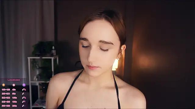 Photos of MonaFaro from StripChat is Freechat