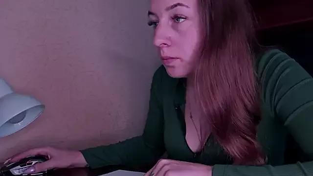 MoodyPeach from StripChat is Freechat