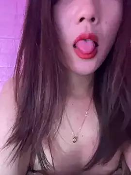 Moon_pusy from StripChat is Freechat