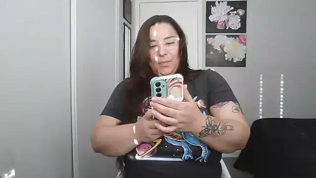 MoonBalloons from StripChat is Freechat