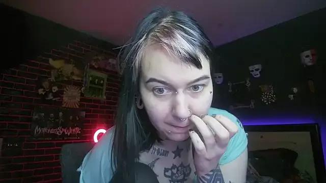 MoorderxDoll from StripChat