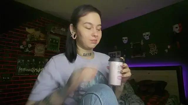 MoorderxDoll from StripChat