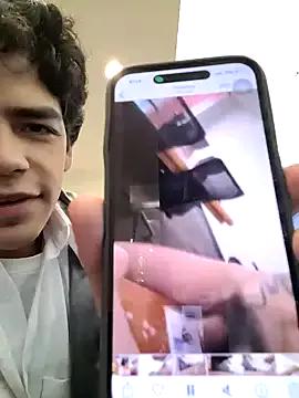 MrDareLover from StripChat is Freechat