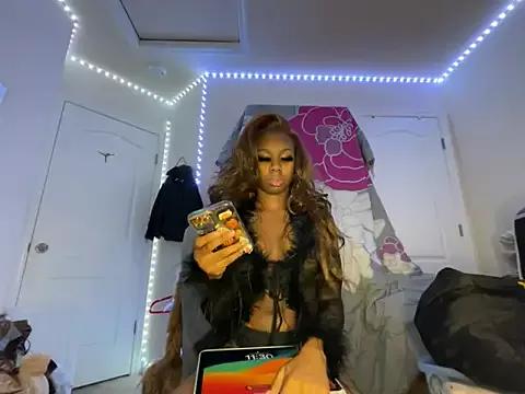 msprettyandpetite from StripChat is Freechat