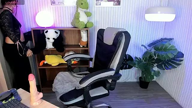 Check-out our cam rooms range and converse on a personal level with our delicious livecams streamers, showing off their spicy curves and toys.