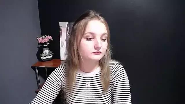 Mystic_nikole from StripChat is Freechat