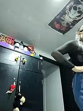 Check-out our cam rooms range and converse on a personal level with our delicious livecams streamers, showing off their spicy curves and toys.
