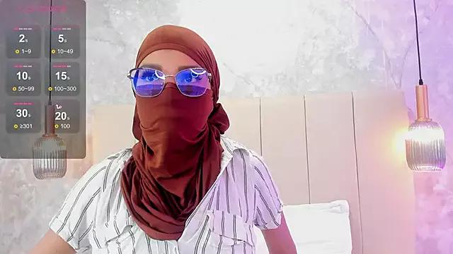 naishaa_ from StripChat is Freechat