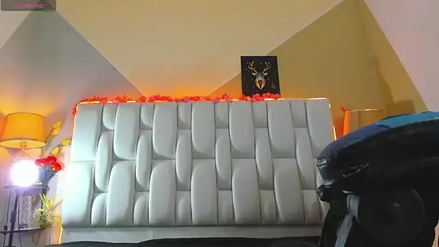 nakedfoam1 from StripChat is Freechat