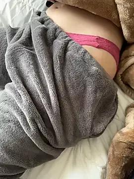 NANAchan_R from StripChat is Freechat