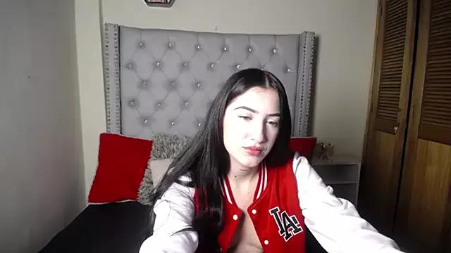 nasha_jones from StripChat is Freechat