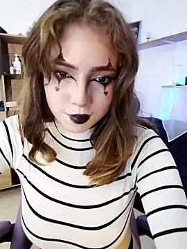 Natalia_alianovna from StripChat is Freechat