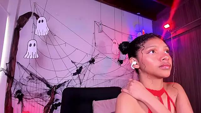 natalia_blue from StripChat is Freechat