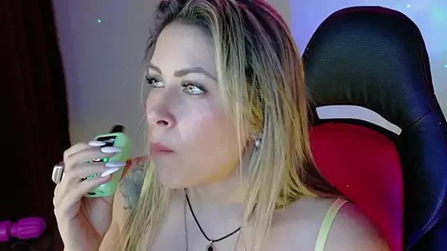 Check-out our cam rooms range and converse on a personal level with our delicious livecams streamers, showing off their spicy curves and toys.